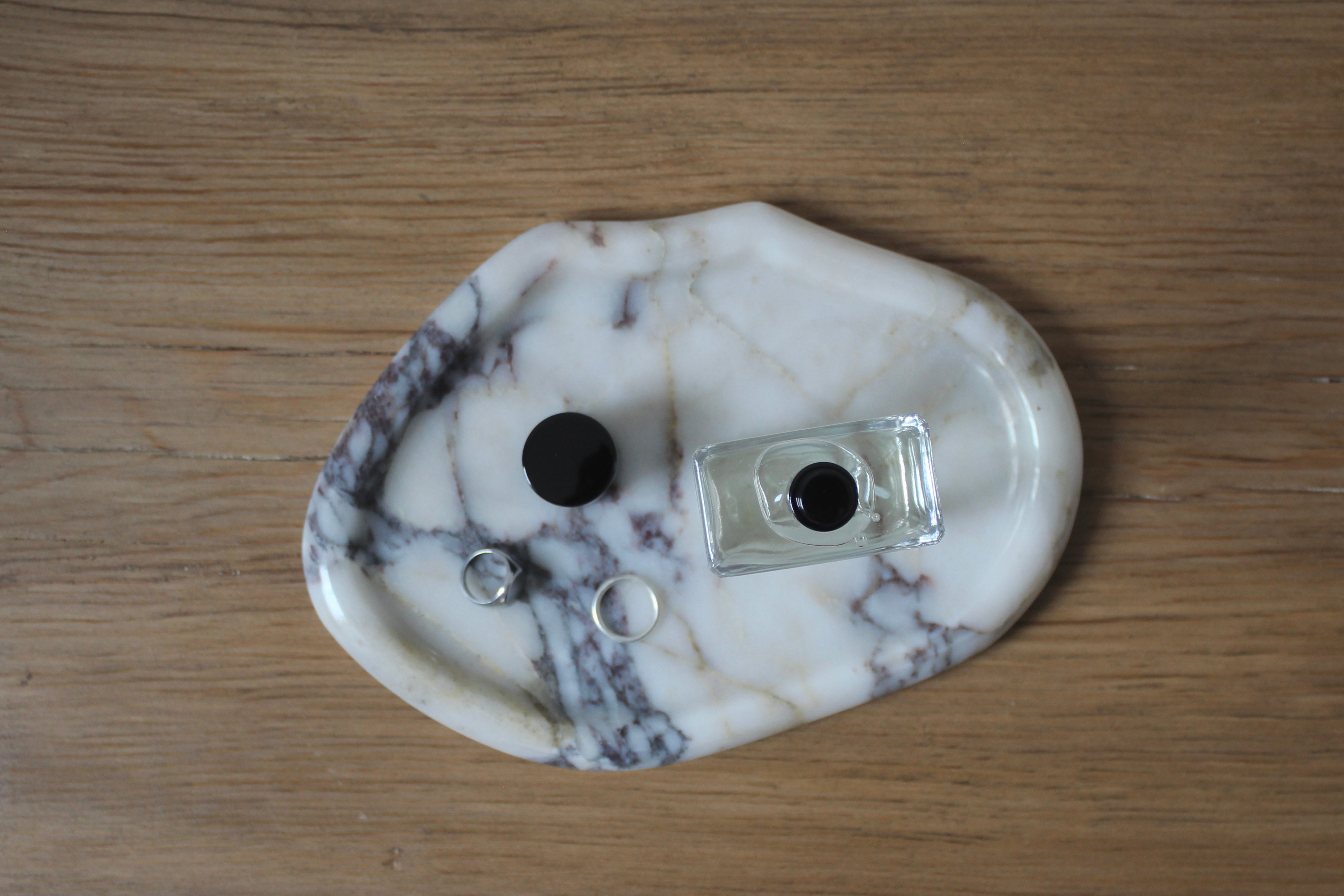 The Capri Tray- Calacatta Viola