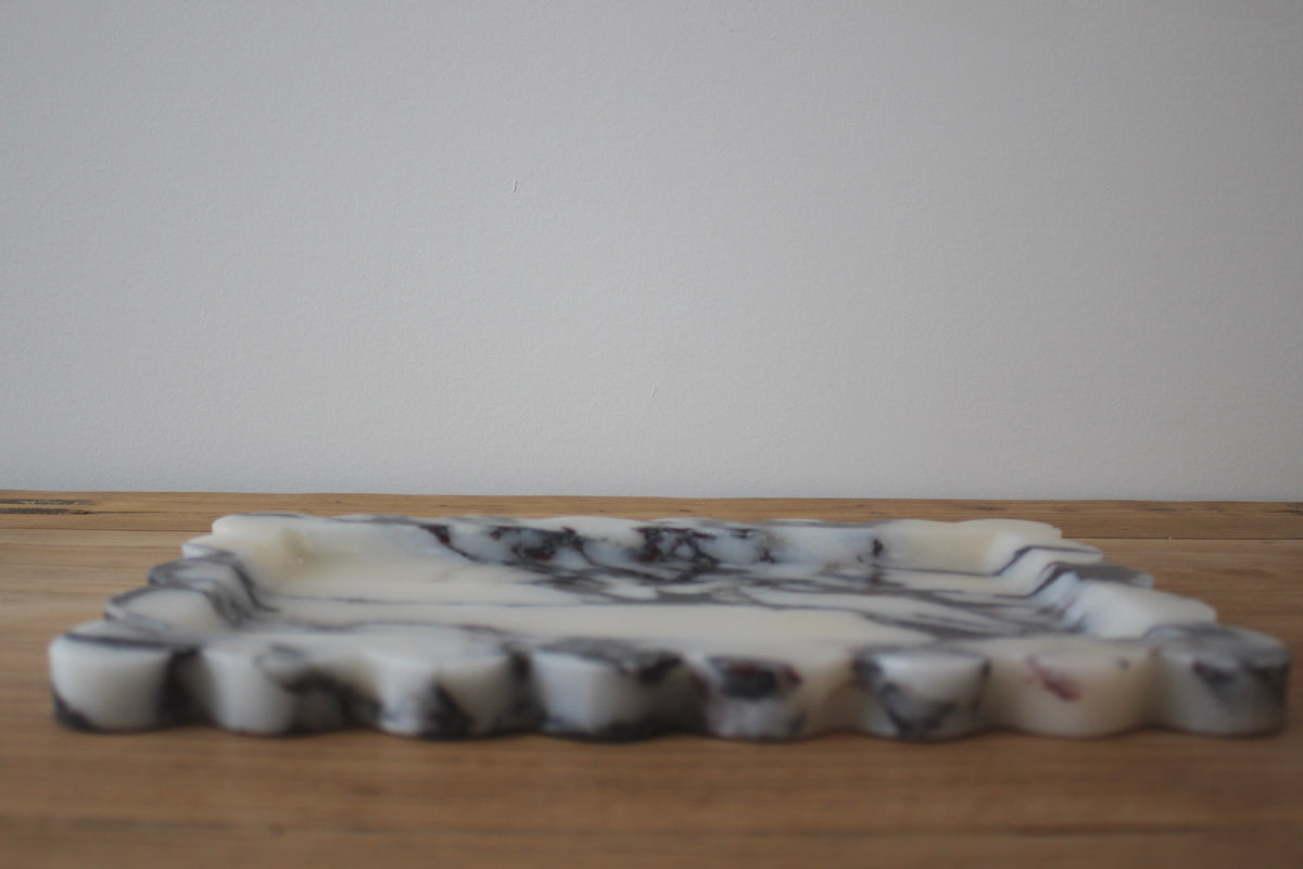 The Cyrus Tray- Calacatta Viola Rectangle